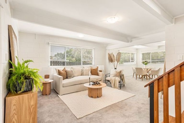 Photo of property in 56 Beach Haven Road, Beach Haven, Auckland, 0626