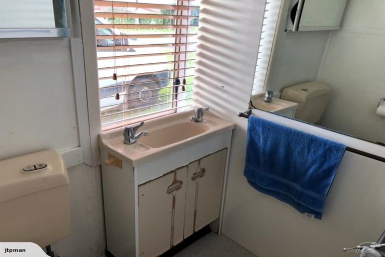 Photo of property in 51 Whitford Park Road, Whitford, Howick, 2571