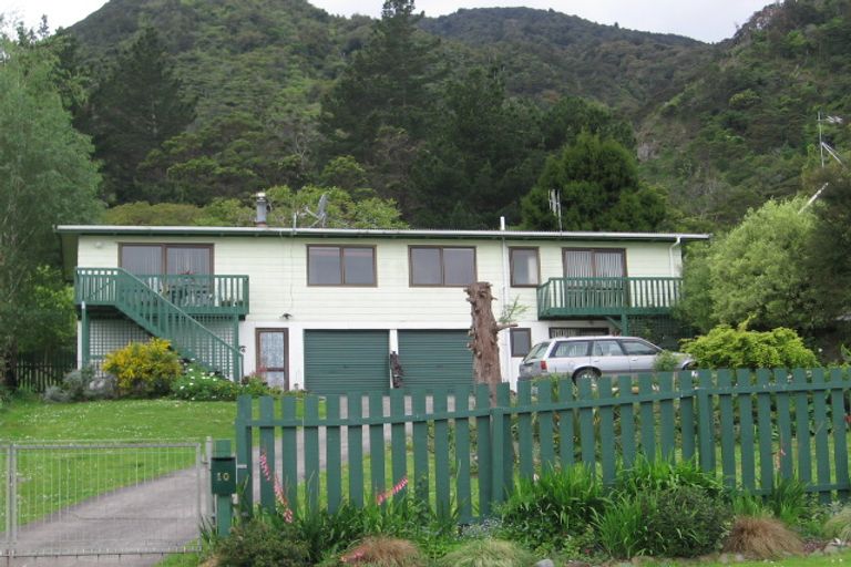 Photo of property in 10 Puriri Street, Te Aroha, 3320