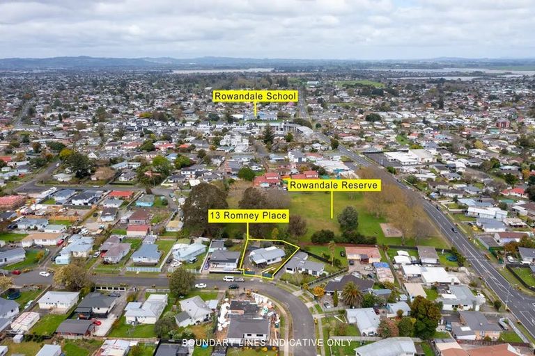 Photo of property in 13 Romney Place, Manurewa, Auckland, 2102