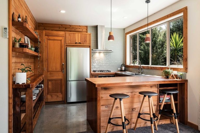 Photo of property in 6a Hereweka Street, Portobello, Dunedin, 9014