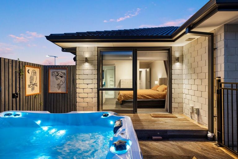 Photo of property in 6 Blacklock Road, Pyes Pa, Tauranga, 3112