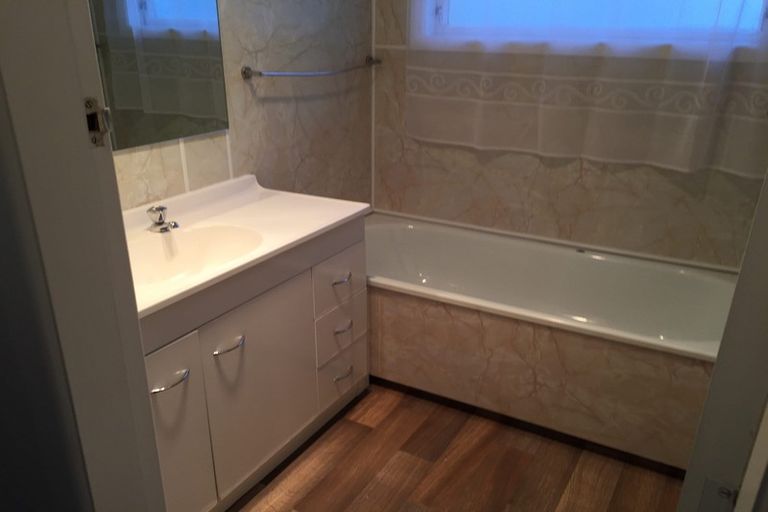 Photo of property in 1 Fairview Road, Western Heights, Rotorua, 3015