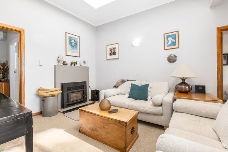 Photo of property in 88 Paremata Road, Paremata, Porirua, 5024