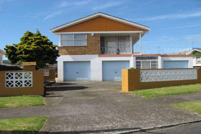 Photo of property in 7 Dunstall Place, Mangere Bridge, Auckland, 2022