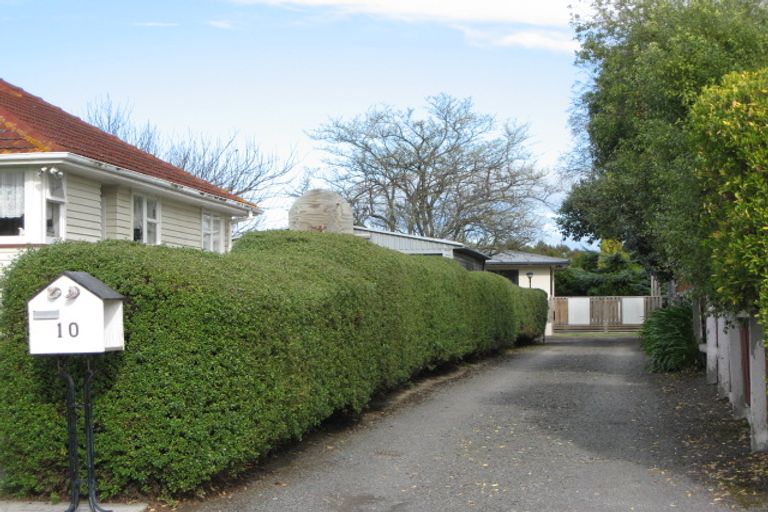 Photo of property in 10 Elizabeth Place, Clive, 4102