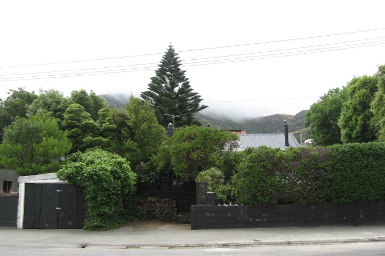 Photo of property in 2 Exeter Street, Lyttelton, 8082