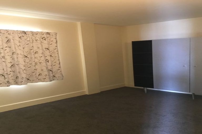 Photo of property in St Pauls Apartments, 24/43 Mulgrave Street, Thorndon, Wellington, 6011