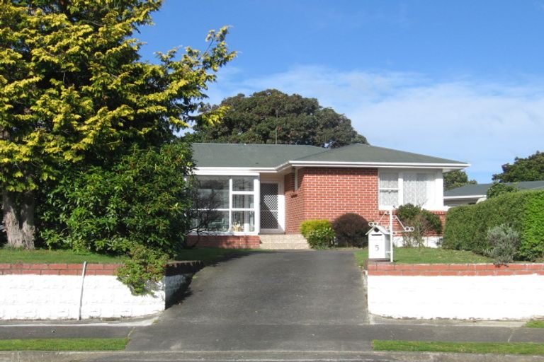 Photo of property in 5 Fairview Place, Feilding, 4702