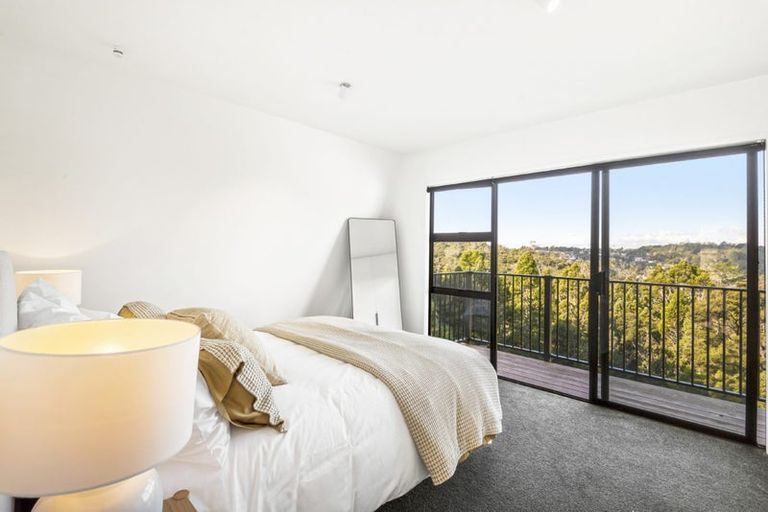 Photo of property in 2/42 Island Road, Beach Haven, Auckland, 0626