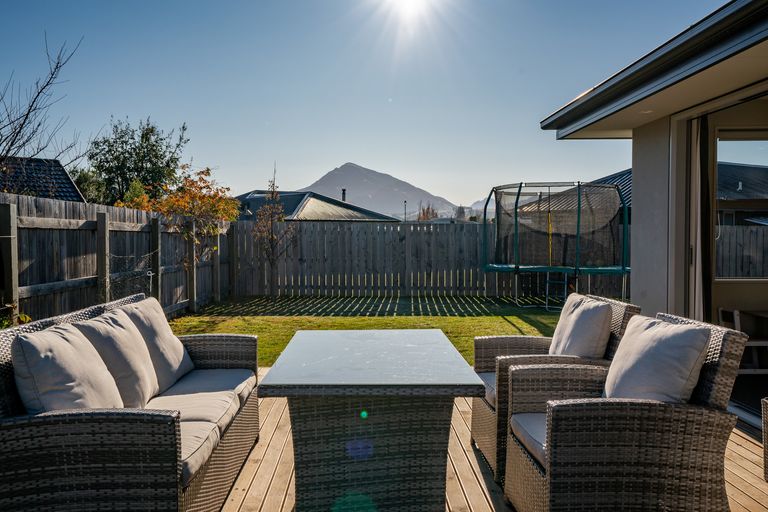 Photo of property in 14 Finch Street, Albert Town, Wanaka, 9305