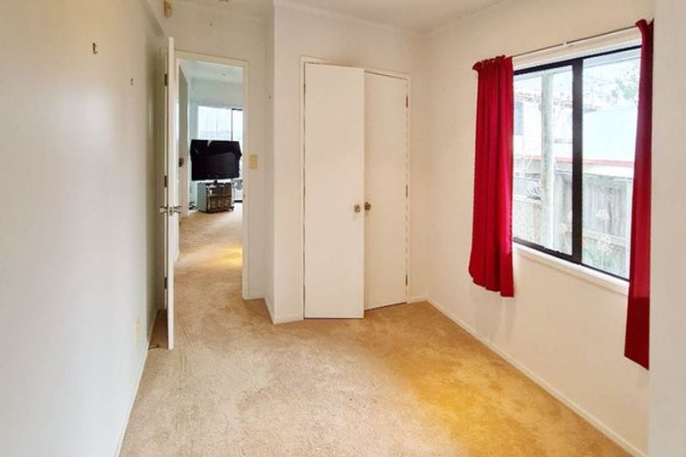 Photo of property in 1022 Whangaparaoa Road, Tindalls Beach, Whangaparaoa, 0930