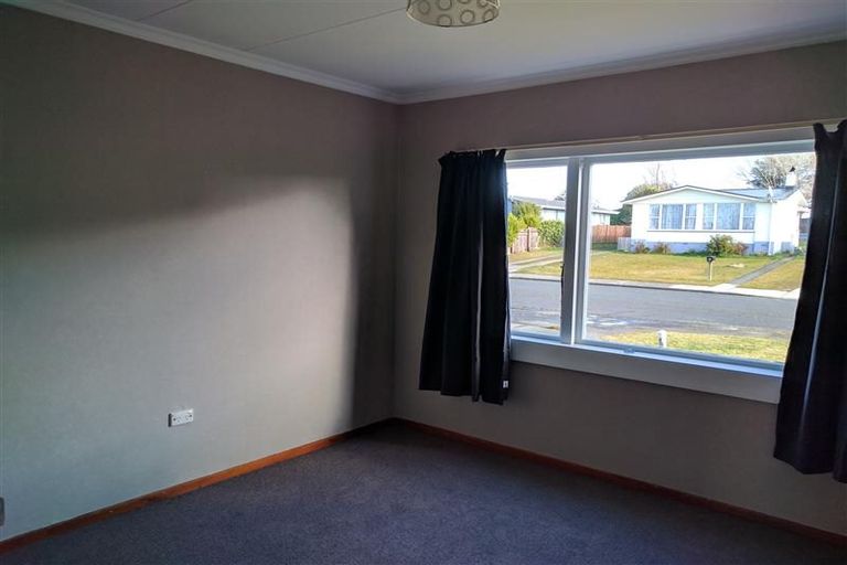 Photo of property in 71 Lauder Crescent, Heidelberg, Invercargill, 9812