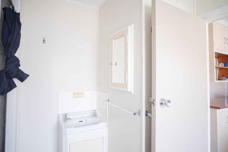 Photo of property in 12 Wellington Street, Hamilton East, Hamilton, 3216