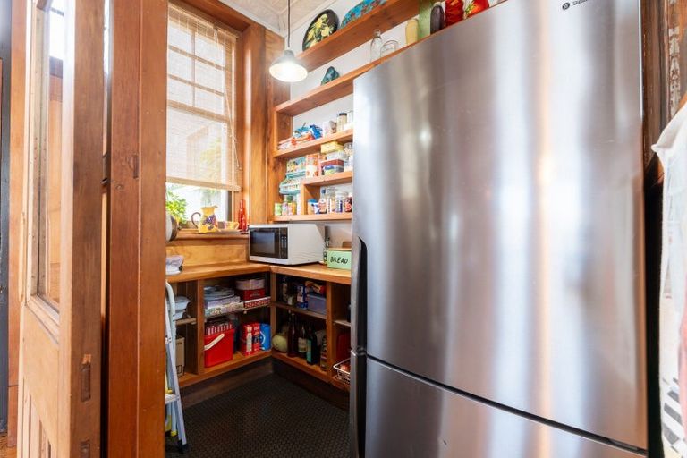 Photo of property in 247 Ravensbourne Road, Ravensbourne, Dunedin, 9022