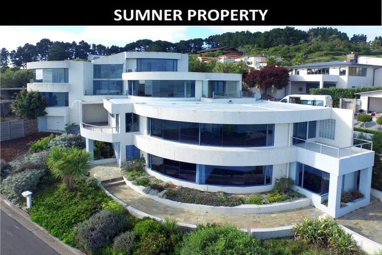 Photo of property in 114 Mccormacks Bay Road, Mount Pleasant, Christchurch, 8081