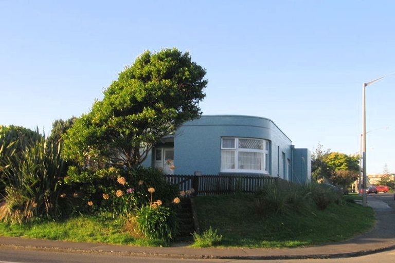 Photo of property in 29 Main Road, Titahi Bay, Porirua, 5022