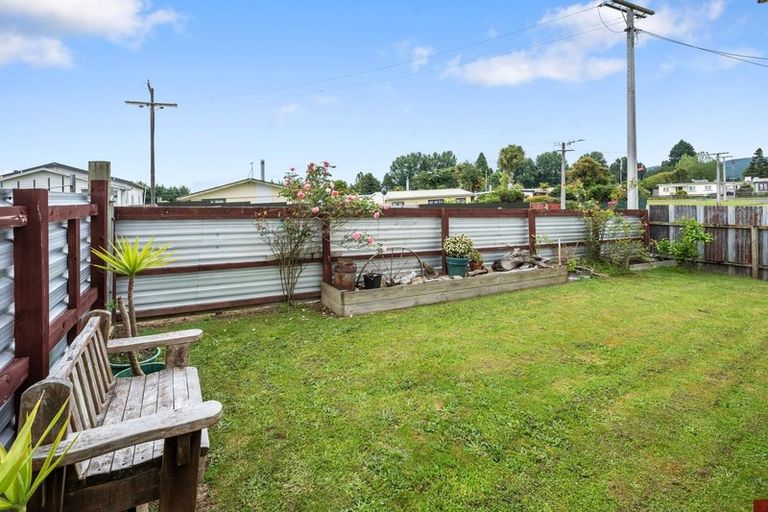 Photo of property in 8 Rangiora Street, Mangakino, 3421