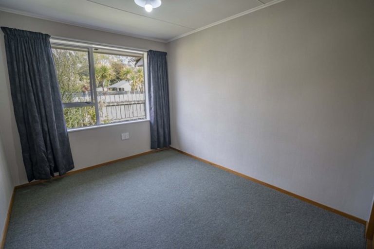 Photo of property in 42 Westmere Place, Manapouri, 9679