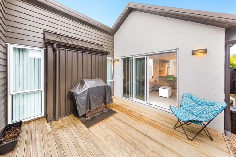 Photo of property in 39 Battalion Drive, Papakura, 2110