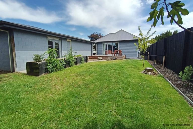 Photo of property in 7 Newhaven Street, Burwood, Christchurch, 8083