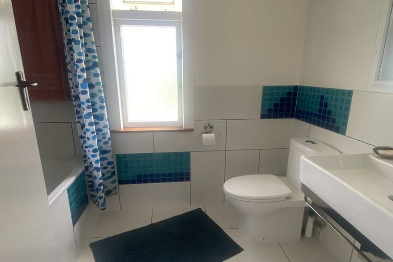 Photo of property in 7 Canterbury Street, Picton, 7220