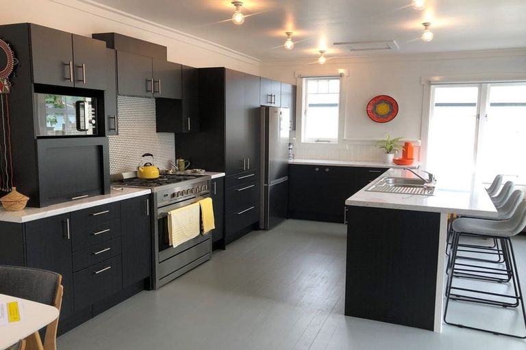 Photo of property in 7 Shortland Street, Regent, Whangarei, 0112