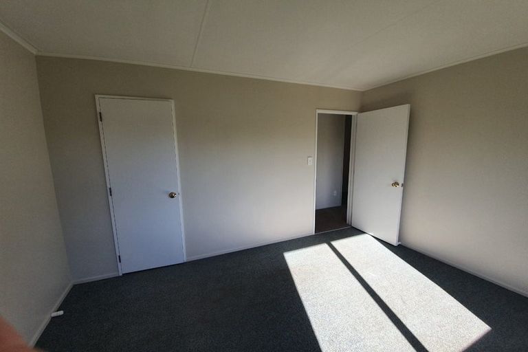 Photo of property in 80 Regent Street, Martinborough, 5711