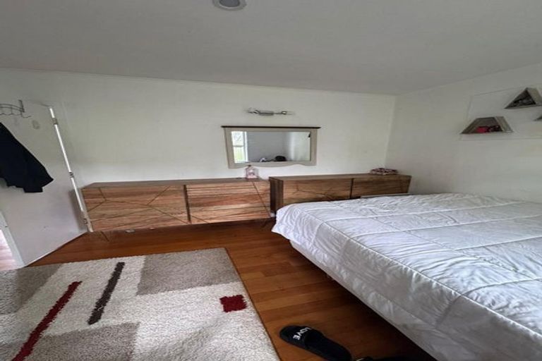 Photo of property in 152 Ennis Avenue, Pakuranga Heights, Auckland, 2010