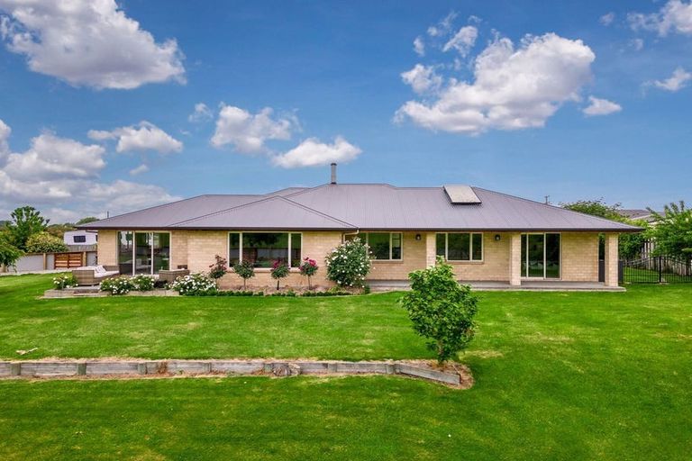 Photo of property in 17 Bond Street, Waimate, 7924