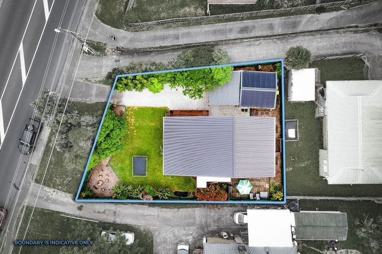 Photo of property in 554 Swanson Road, Ranui, Auckland, 0612