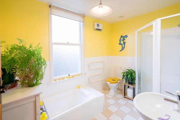 Photo of property in 33 Norwood Street, Beckenham, Christchurch, 8023