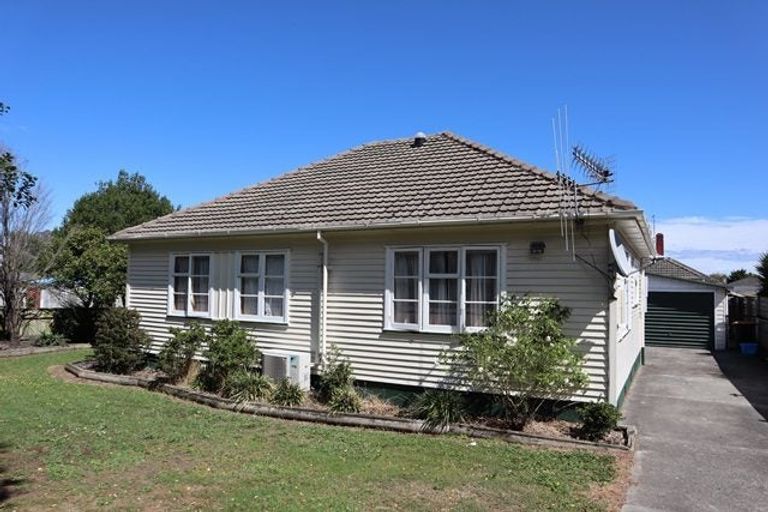Photo of property in 145 Rangiora Avenue, Roslyn, Palmerston North, 4414