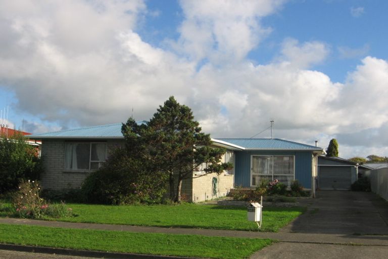 Photo of property in 60 Monowai Place, Westbrook, Palmerston North, 4412