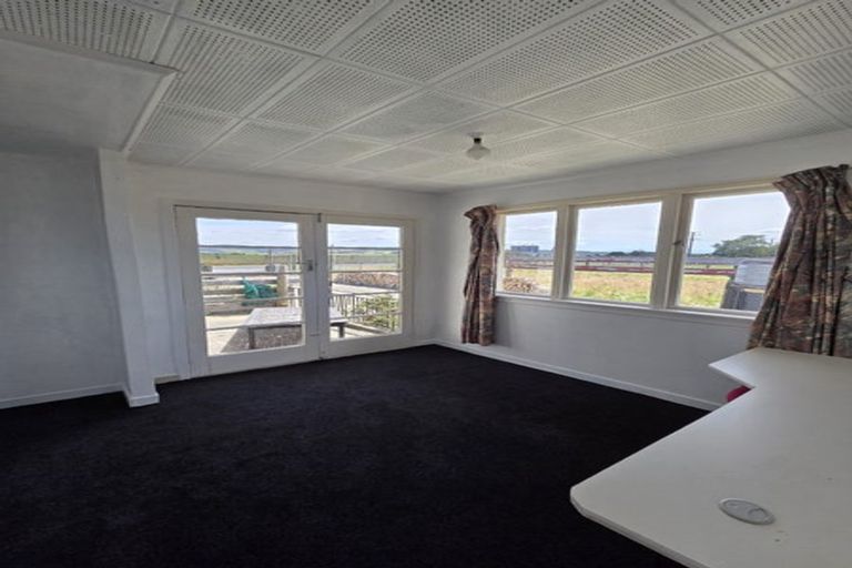 Photo of property in 35 Papatotara Road, Tuatapere, 9620