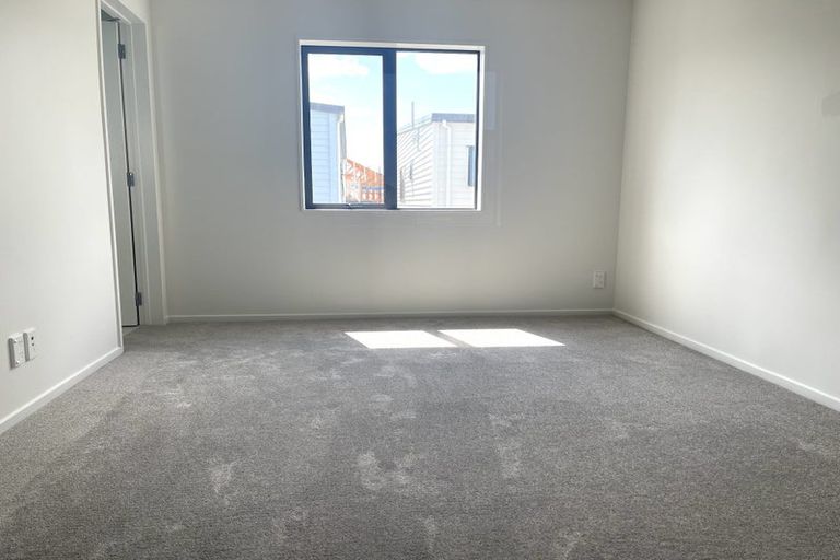 Photo of property in 11 Faithful Drive, Karaka, Papakura, 2113