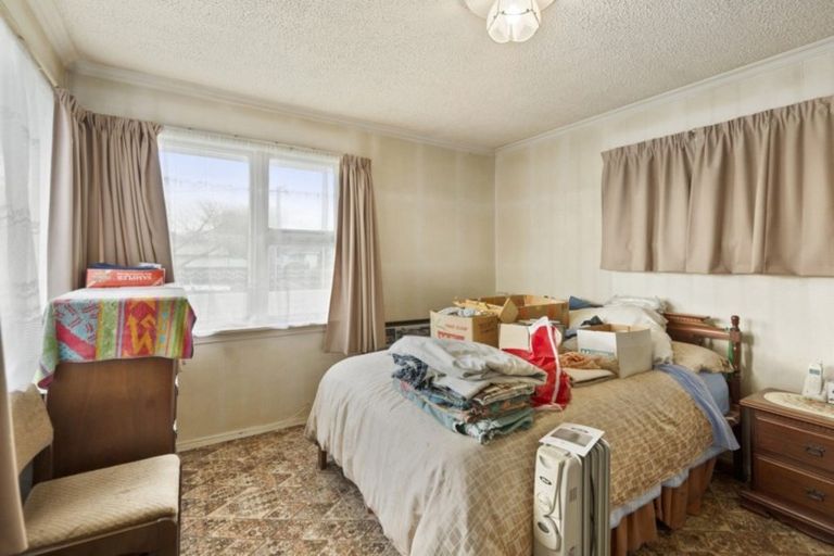 Photo of property in 23 Pinehurst Crescent, Russley, Christchurch, 8042