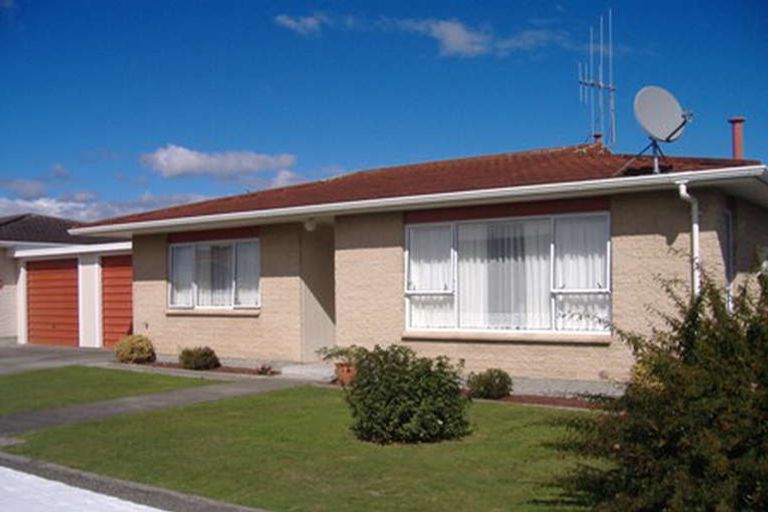 Photo of property in 40a Cambridge Street, Levin, 5510