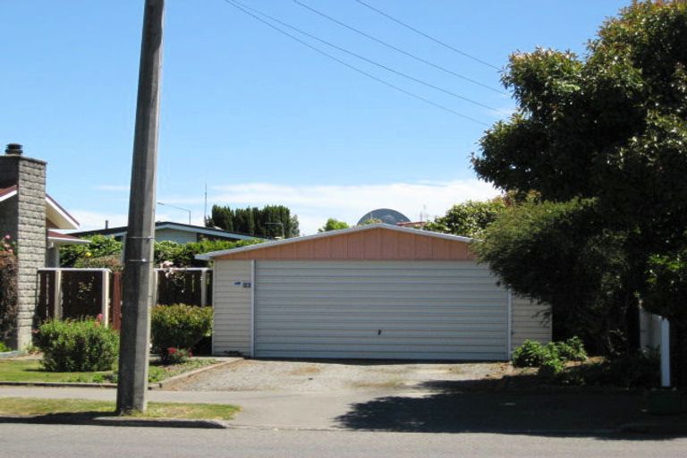 Photo of property in 1/165 Avonhead Road, Avonhead, Christchurch, 8042