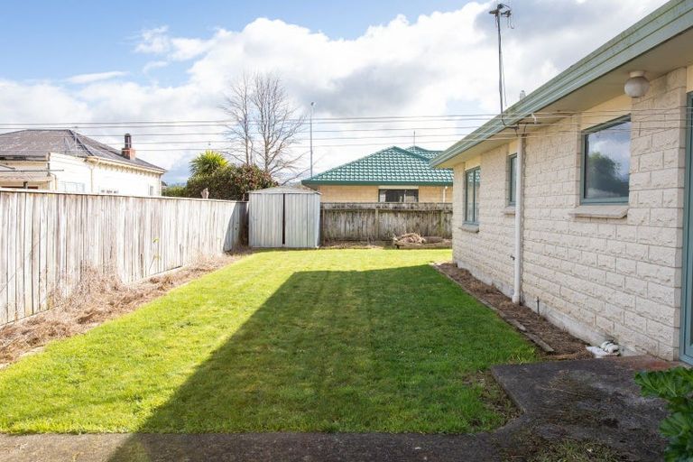 Photo of property in 9 Alexandra Street, Dannevirke, 4930
