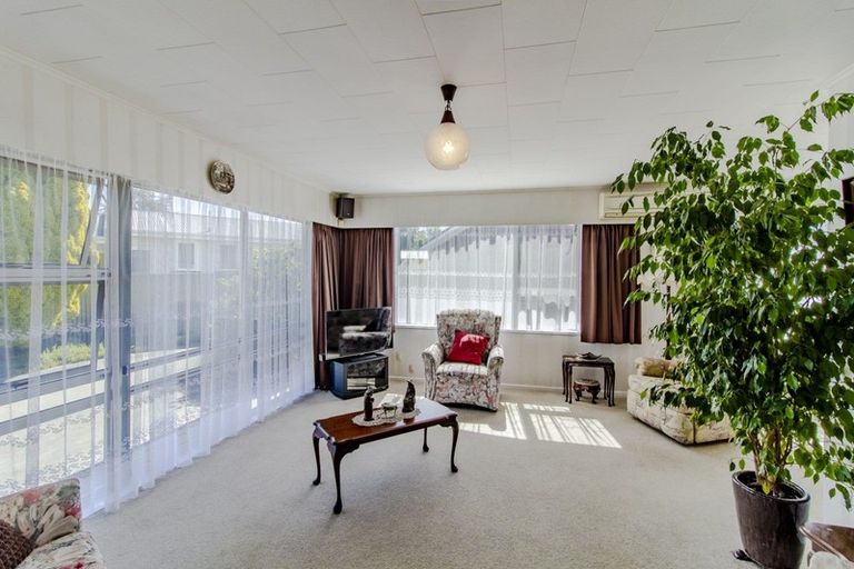 Photo of property in 29 Shortland Street, Tamatea, Napier, 4112