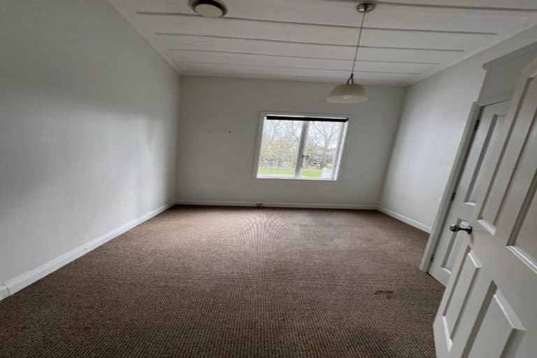 Photo of property in 62 Boord Crescent, Kumeu, 0891