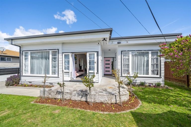 Photo of property in 16 Liverpool Street, Trentham, Upper Hutt, 5018