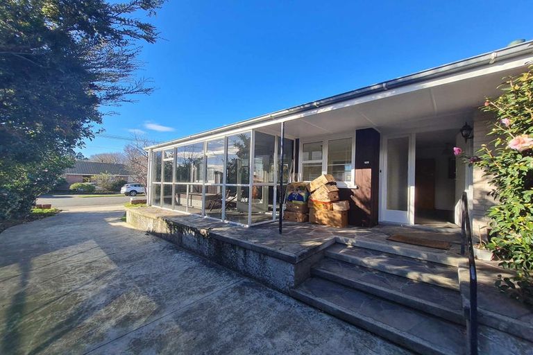 Photo of property in 6 Woodford Terrace, Ilam, Christchurch, 8053