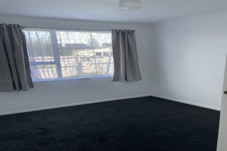 Photo of property in 27 Yearsley Place, Manurewa, Auckland, 2102