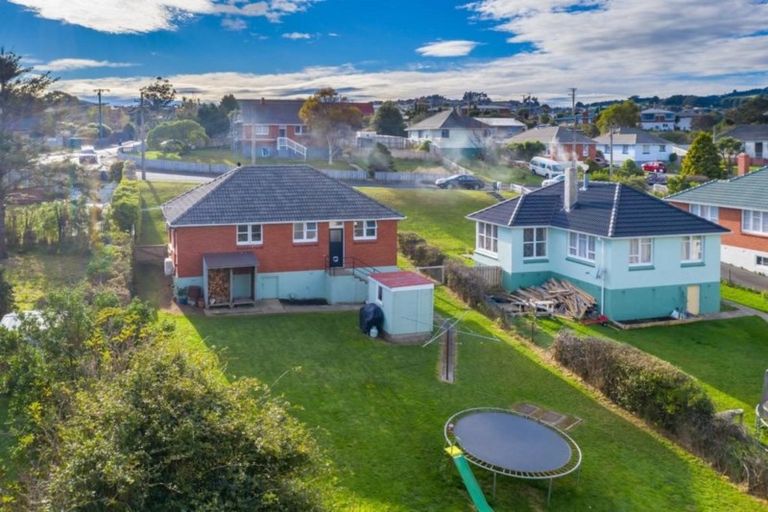 Photo of property in 2 Ballantyne Street, Waverley, Dunedin, 9013