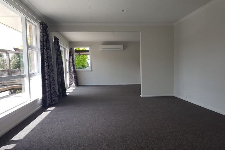 Photo of property in 58 Oriana Crescent, Hornby, Christchurch, 8042