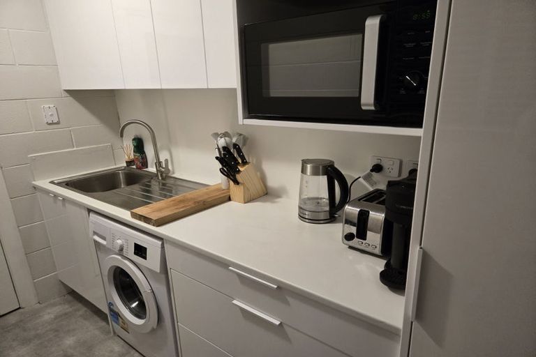 Photo of property in 56 Beach Haven Road, Beach Haven, Auckland, 0626