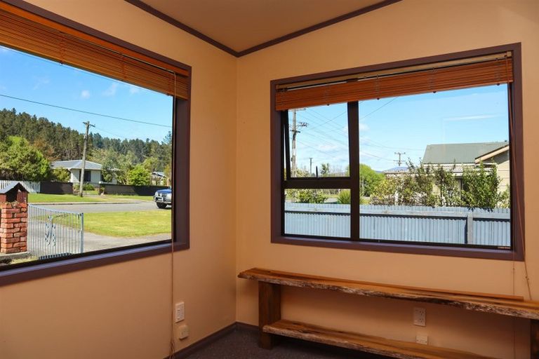 Photo of property in 49 Omapere Street, Dobson, Greymouth, 7805