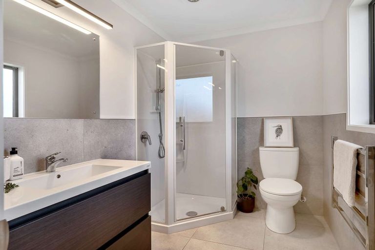 Photo of property in 15 Buckingham Place, Springvale, Whanganui, 4501